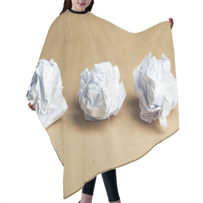 Personality  Crumpled Paper Balls Hair Cutting Cape