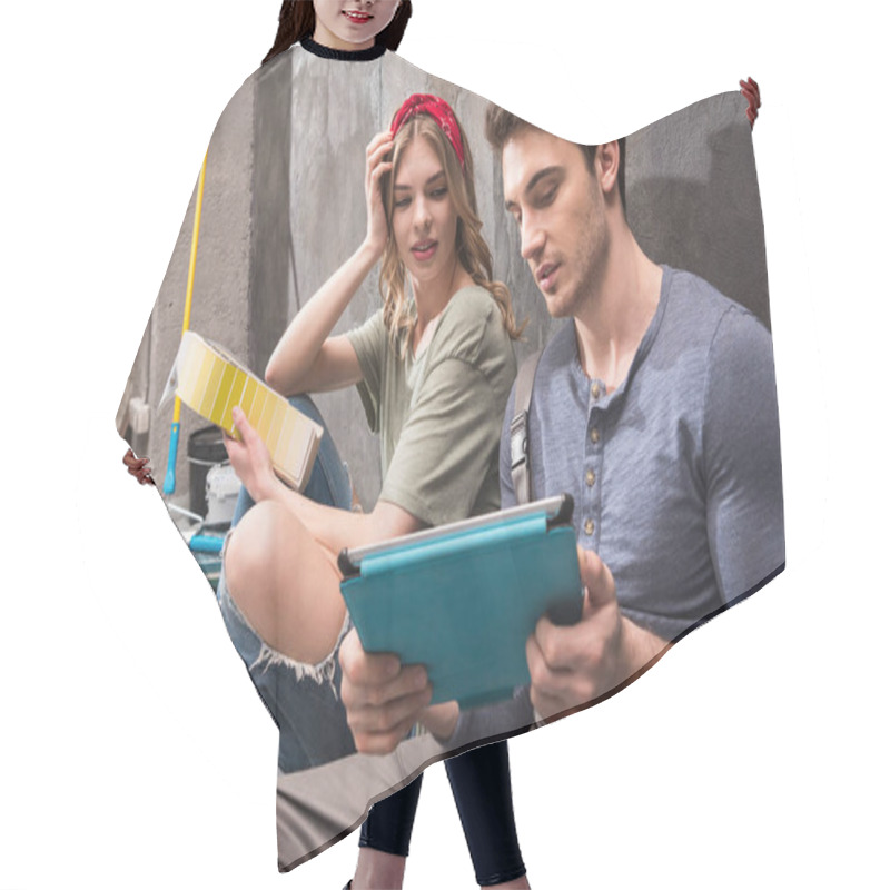 Personality  Young Couple With Digital Tablet  Hair Cutting Cape