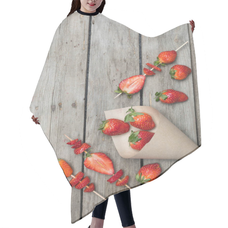 Personality  Fresh Red Strawberries  Hair Cutting Cape