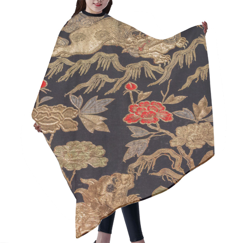 Personality  Gold Dragon Hair Cutting Cape