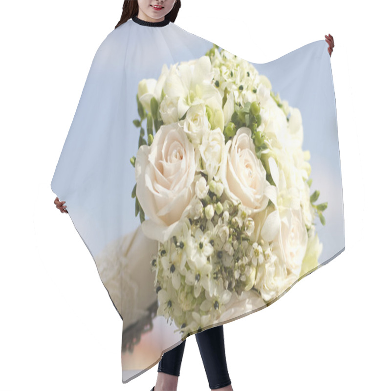 Personality  Beautiful White Wedding Bouquet Hair Cutting Cape