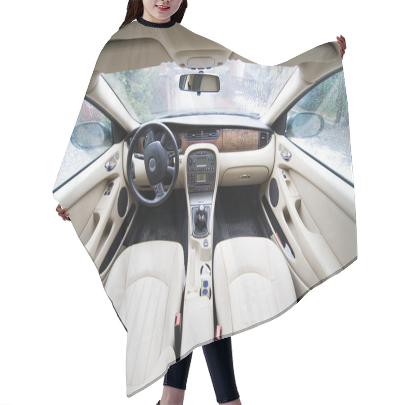 Personality  Interior Of Exclusive Car Hair Cutting Cape