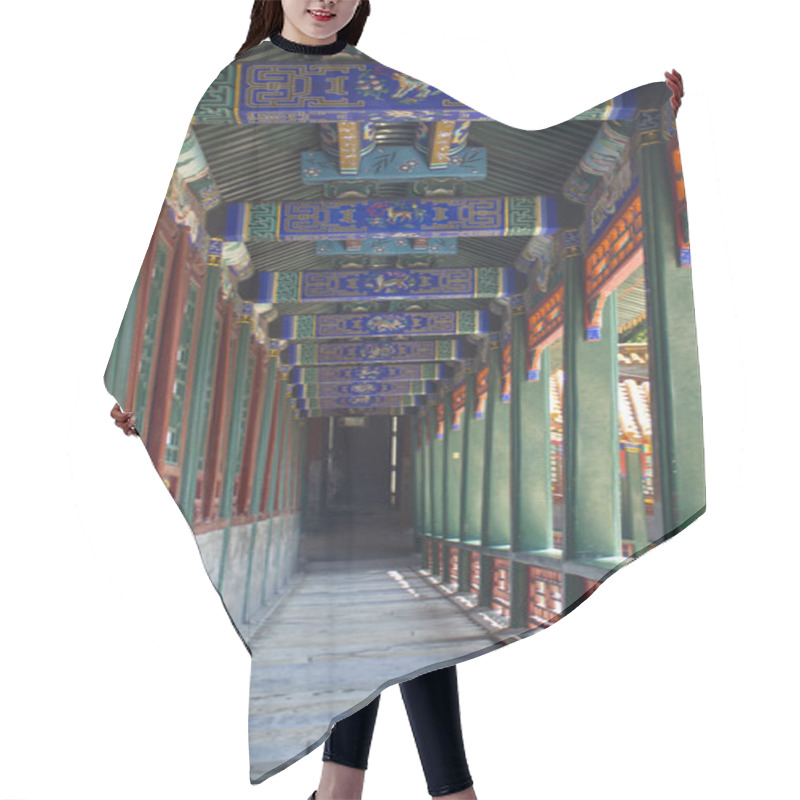 Personality  Beijing Summer Palace Corridor Hair Cutting Cape