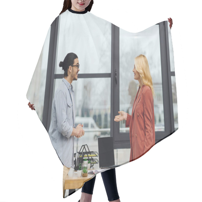 Personality  A Man And Woman Are Talking In An Office. Hair Cutting Cape