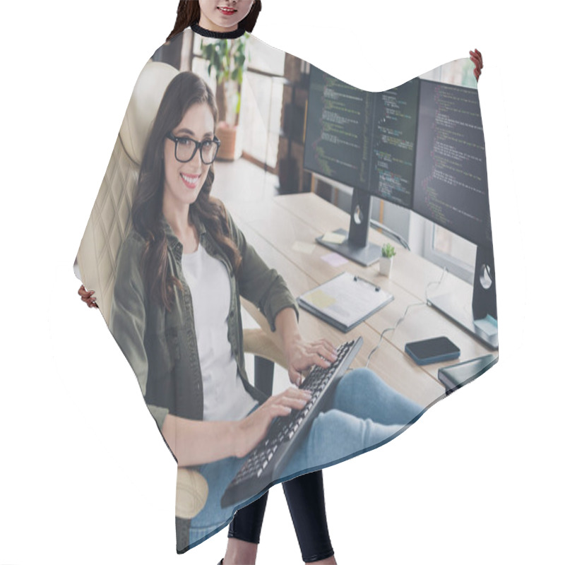 Personality  Photo Of Happy Smiling Lady It Expert Wear Spectacles Creating Cool Start Up Indoors Workplace Workshop. Hair Cutting Cape