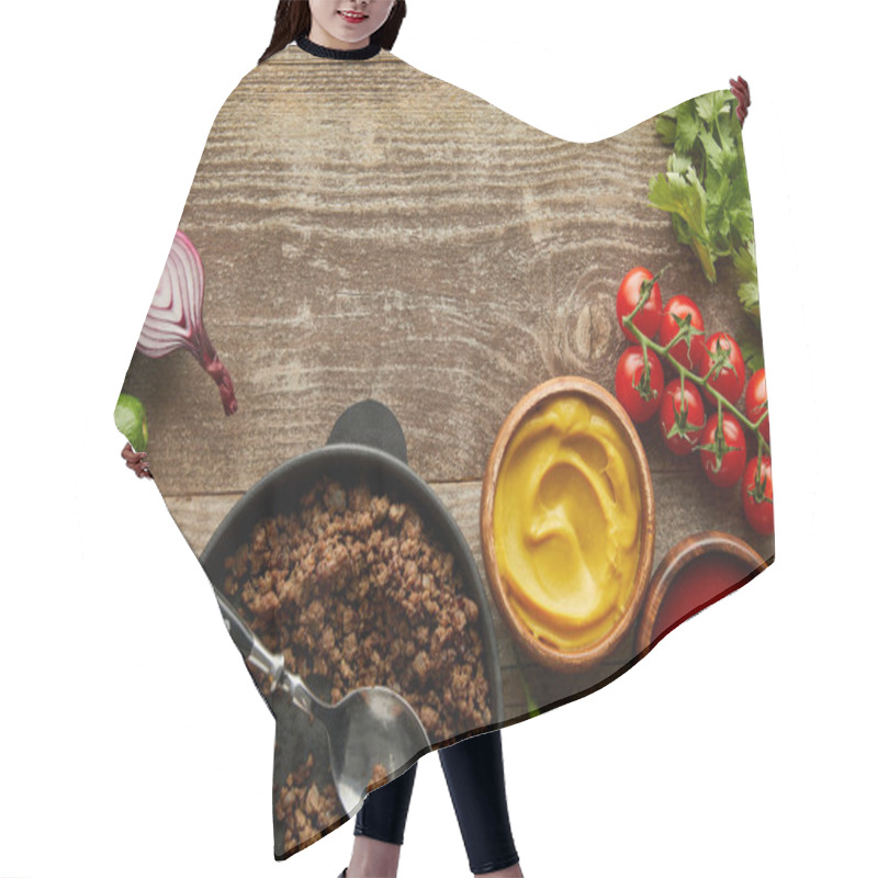 Personality  Top View Of Minced Meat In Frying Pan With Sauces And Raw Vegetables On Wooden Background Hair Cutting Cape