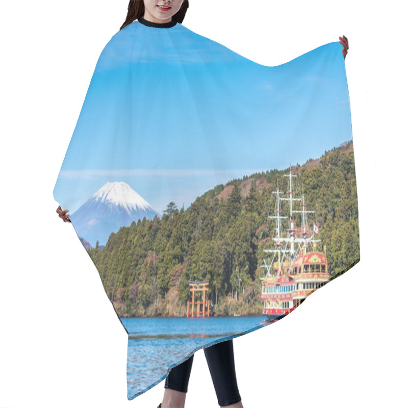 Personality  Mountain Fuji And Lake Ashi With Hakone Temple And Sightseeing Boat In Autumn Hair Cutting Cape