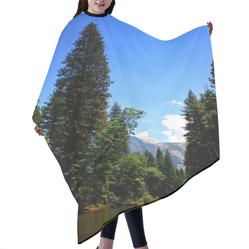 Personality  Yosemite National Park, USA Hair Cutting Cape