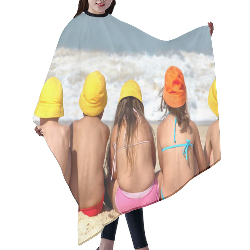 Personality  Cute Children On The Beach Hair Cutting Cape