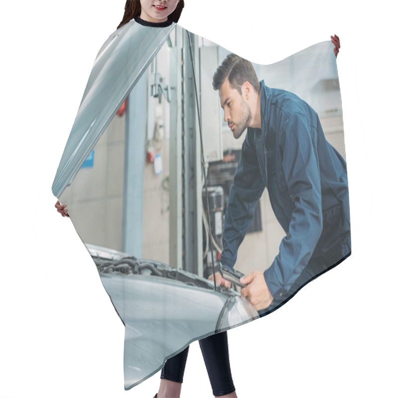 Personality  Automechanic Looking Under Car Hood Hair Cutting Cape