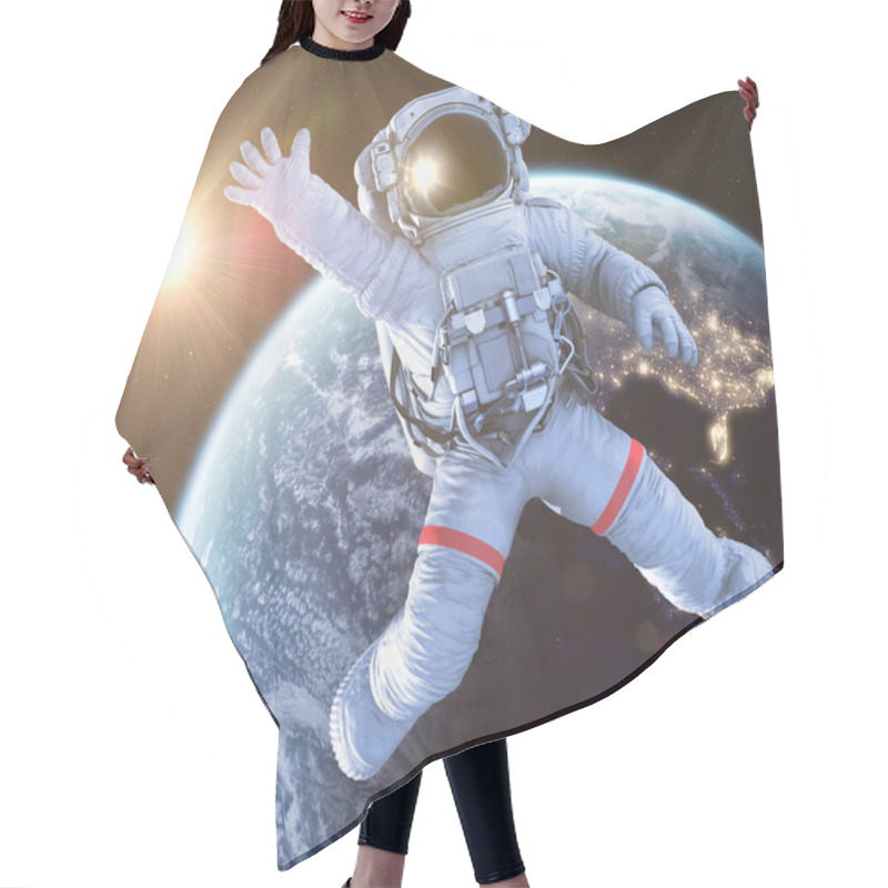 Personality  Waving Astronaut, 3d Render Hair Cutting Cape