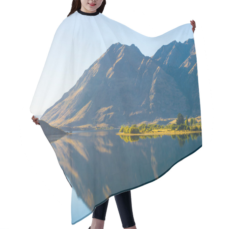 Personality  New Zealand Alps And Lake Hair Cutting Cape