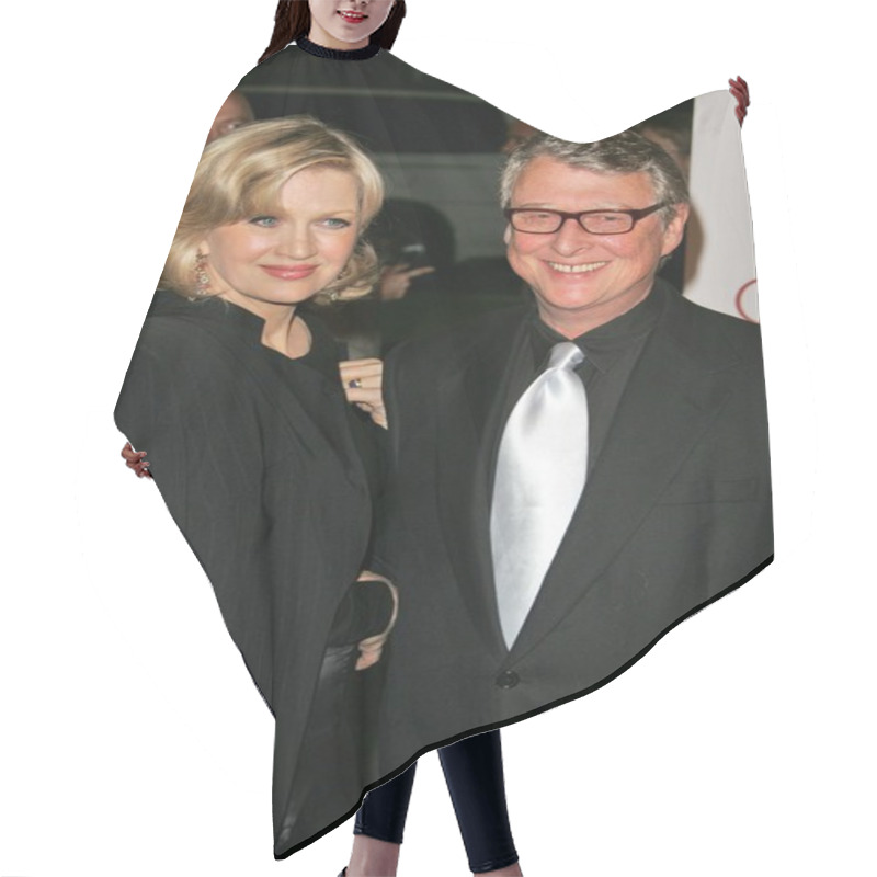 Personality  Mike Nichols And Diane Sawyer Hair Cutting Cape