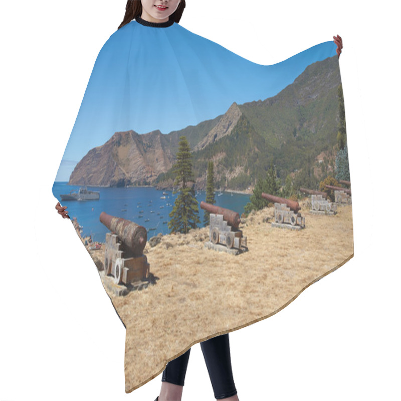 Personality  Robinson Crusoe Island Hair Cutting Cape