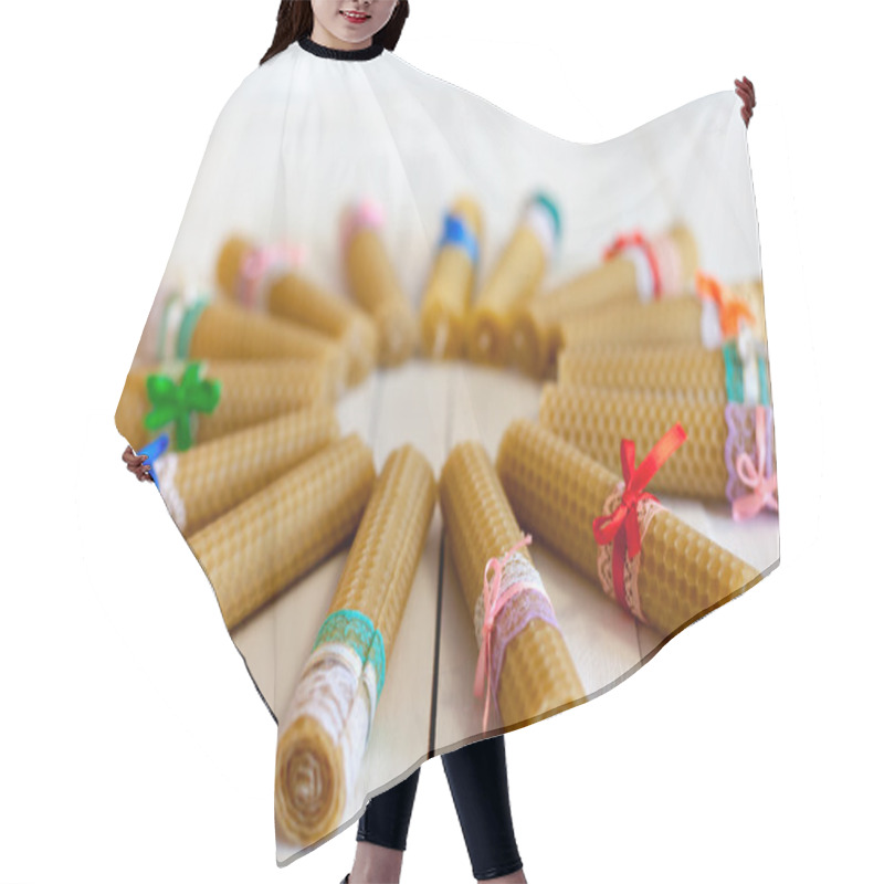 Personality  The Candle Made Of Beeswax Comb - Background Hair Cutting Cape