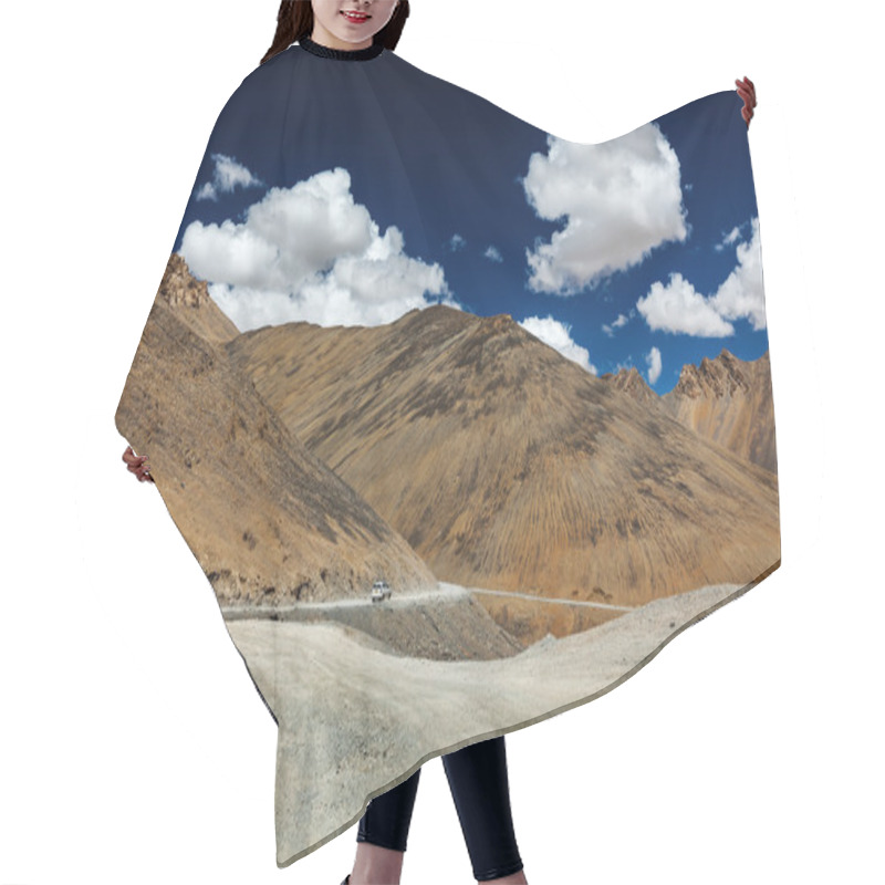 Personality  Manali-Leh Road Hair Cutting Cape