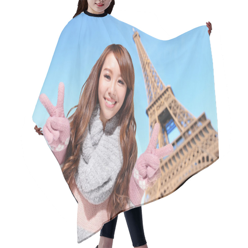 Personality  Happy Travel Woman In Paris Hair Cutting Cape