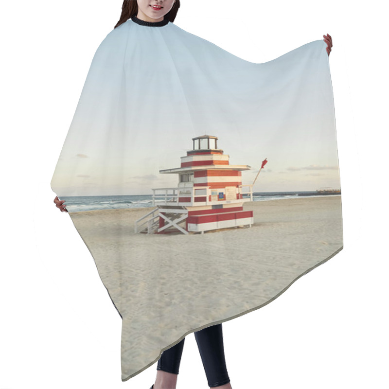 Personality  A Red And White Lifeguard Stand Stands Tall On A Sandy Beach In Miami, Florida. Hair Cutting Cape