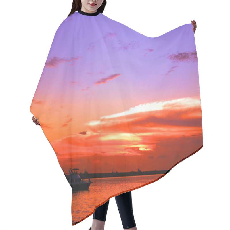 Personality  Sunset Hair Cutting Cape