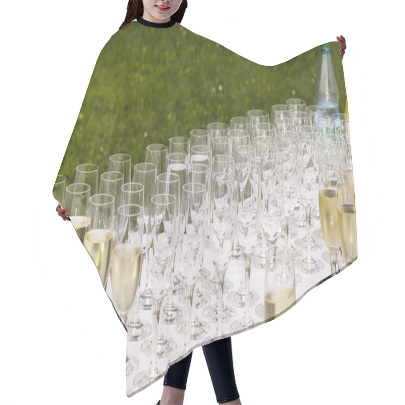 Personality  Champagne Glasses Hair Cutting Cape