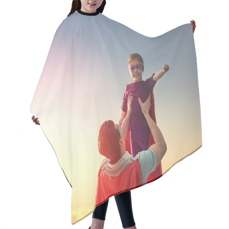 Personality  Father And His Daughter Hair Cutting Cape