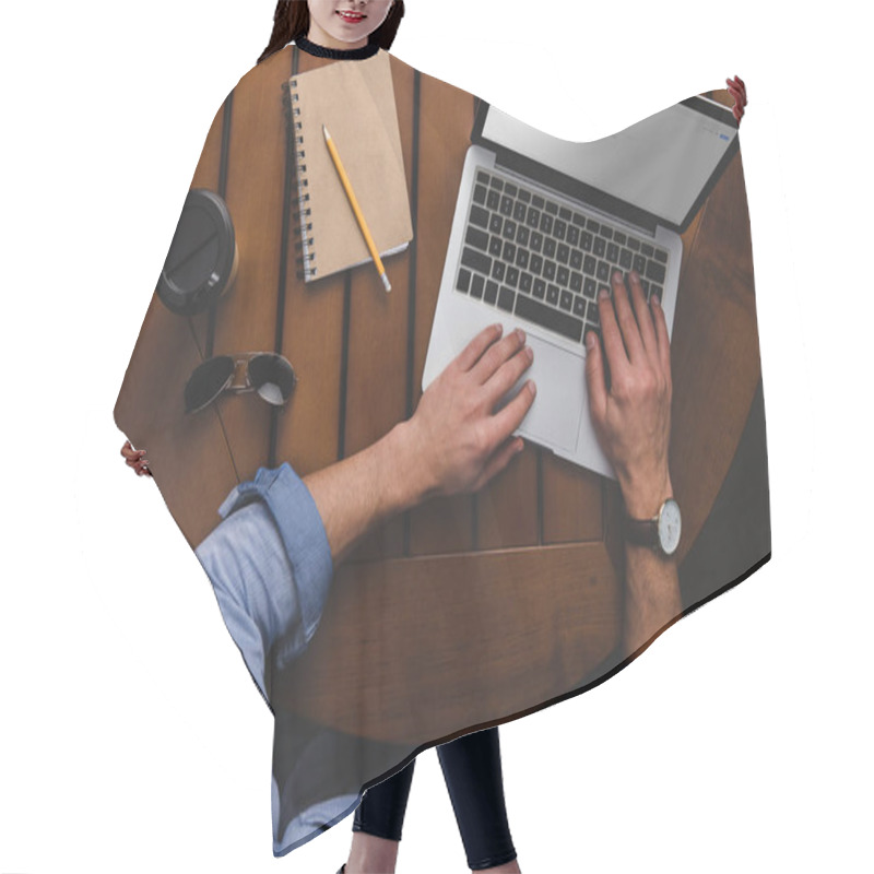 Personality  Man Using Laptop With Google Website  Hair Cutting Cape