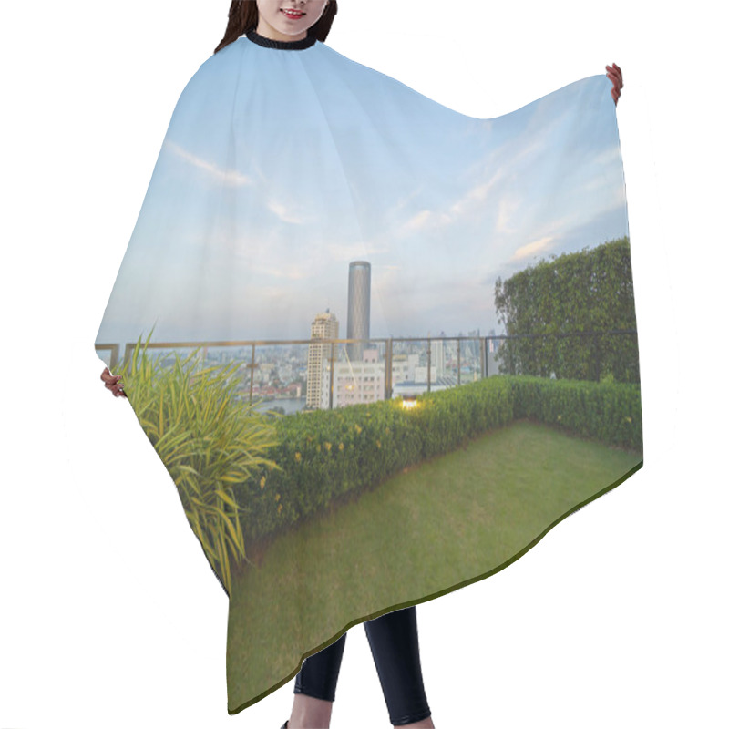 Personality  Sky Garden On Private Rooftop Of Condominium Or Hotel, High Rise Architecture Building With Tree, Grass Field, And Blue Sky. Hair Cutting Cape