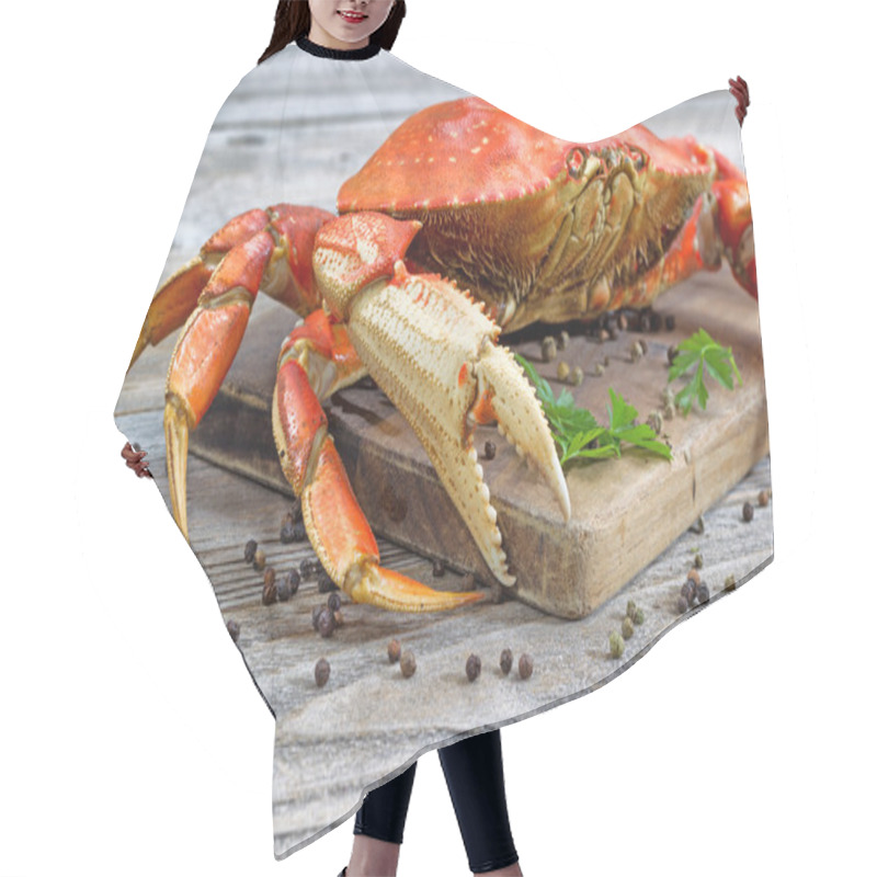 Personality  Steamed Crab On Server Board  Hair Cutting Cape