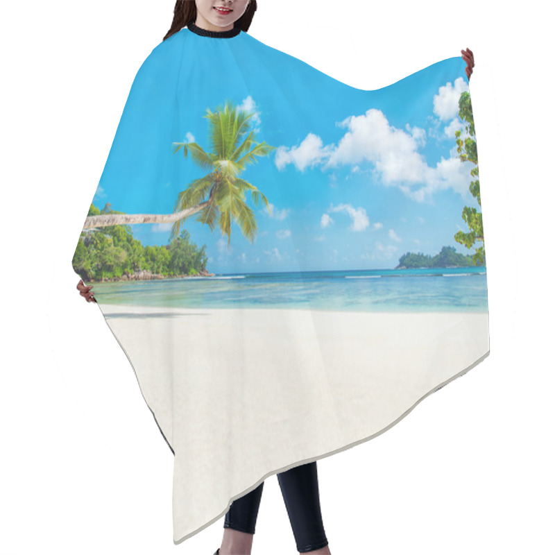 Personality  Tropical Beach Baie Lazare With Boat Hair Cutting Cape