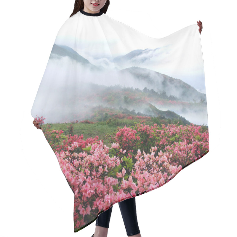 Personality  Spring Misty Mountain Peach Flowers Hair Cutting Cape