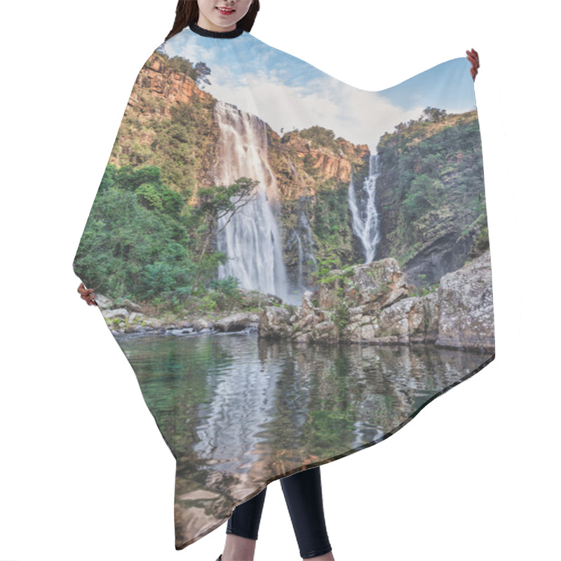 Personality  Vertical Shot Of Lisbon Falls And Its Reflection On Water In Graskop, Panorama Route, Mpumalanga, South Africa Hair Cutting Cape