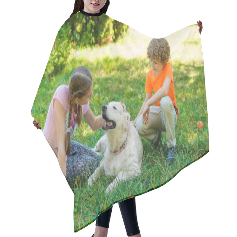 Personality  Active Leisure With A Dog Hair Cutting Cape