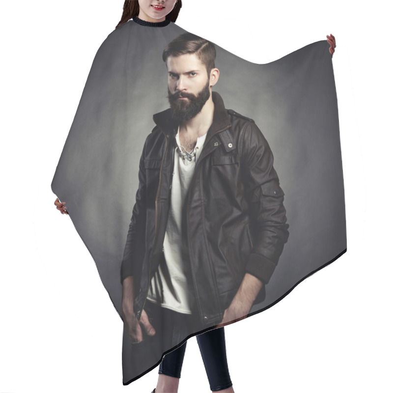 Personality  Portrait Of Handsome Man With Beard Hair Cutting Cape