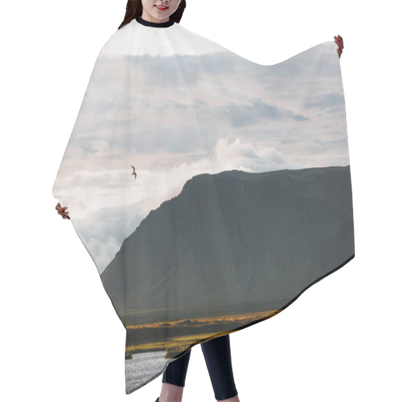 Personality  Mountain Hair Cutting Cape