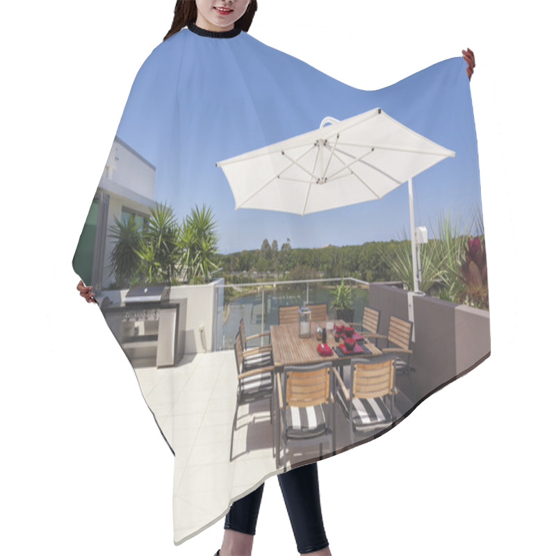 Personality  Penthouse Balcony Hair Cutting Cape