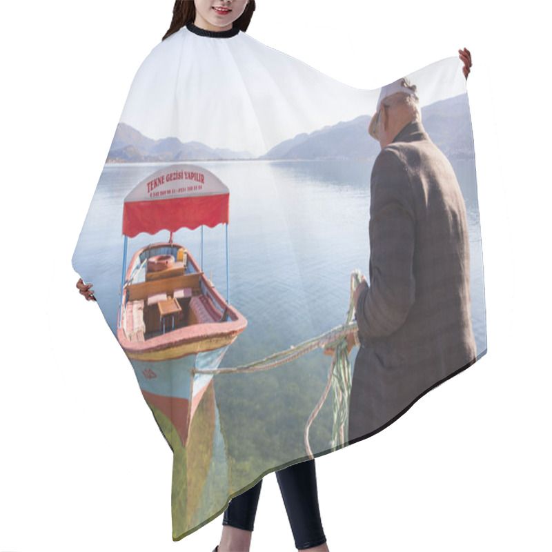 Personality  Touristic Boat Hair Cutting Cape