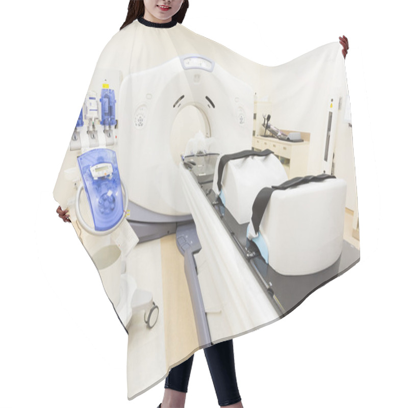 Personality  CT Scanner Computed Tomography Hair Cutting Cape