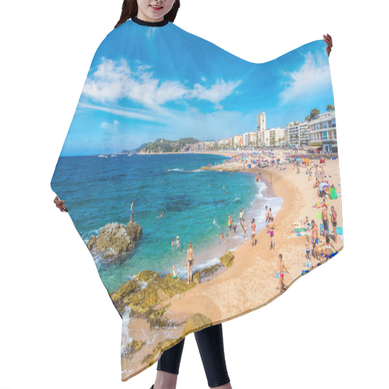 Personality  Beache In Lloret De Mar Hair Cutting Cape