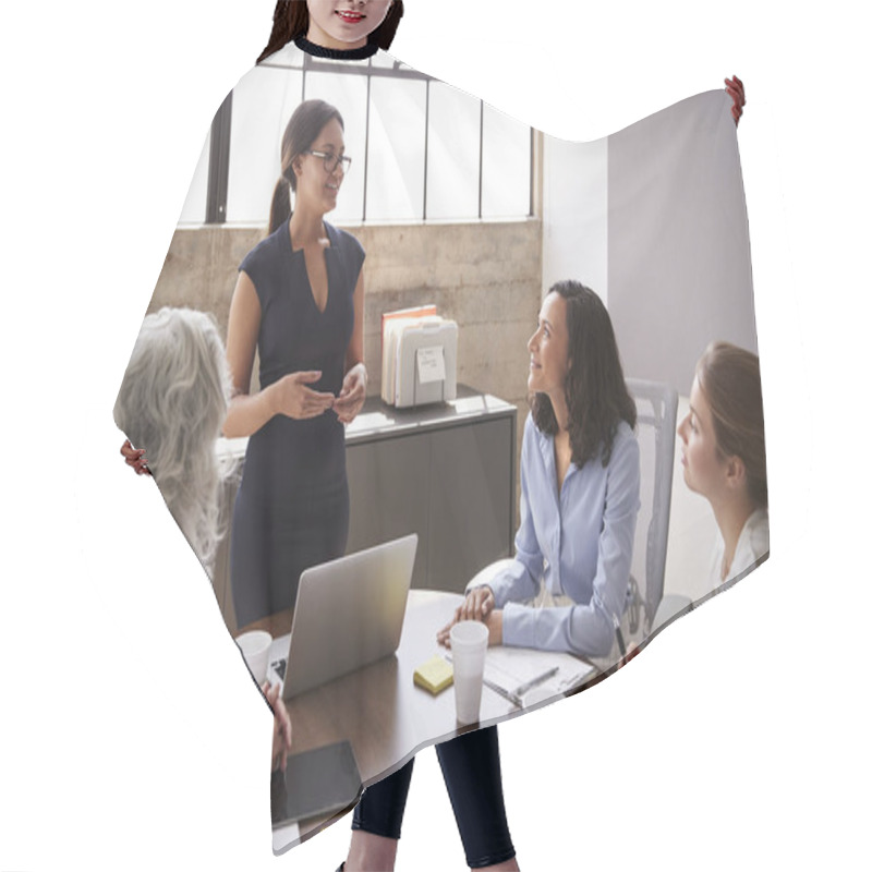 Personality  Female Manager In Glasses Addressing Businesswomen In Meeting Hair Cutting Cape