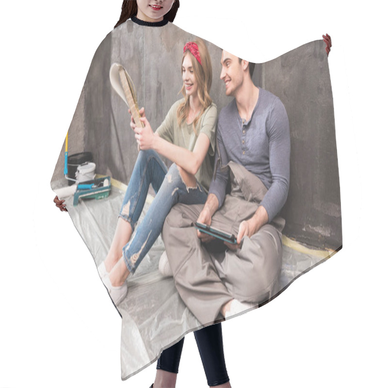 Personality  Young Couple With Digital Tablet  Hair Cutting Cape