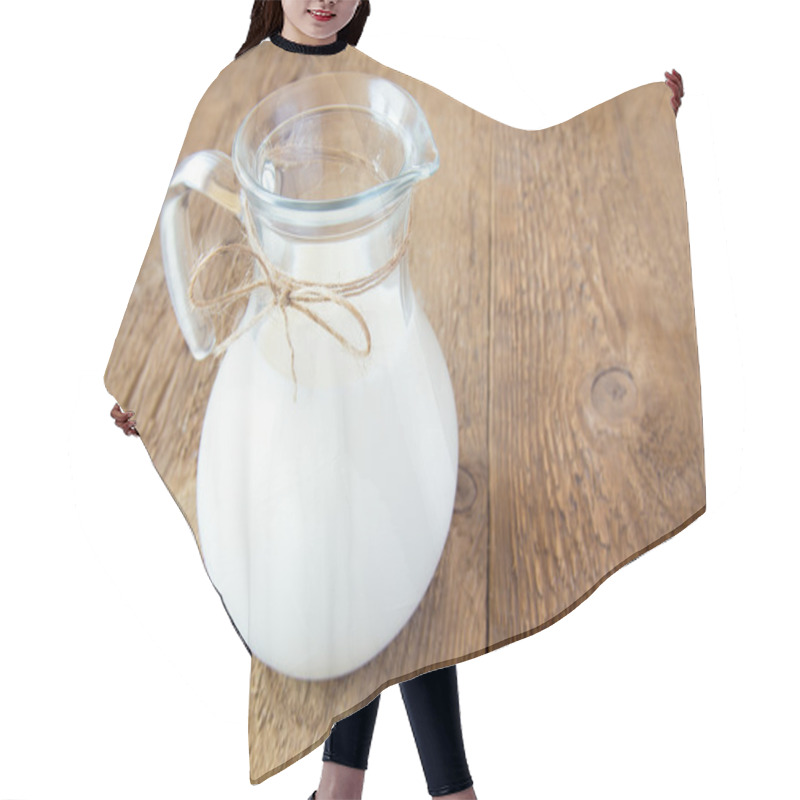 Personality  Milk On Wooden Table Hair Cutting Cape