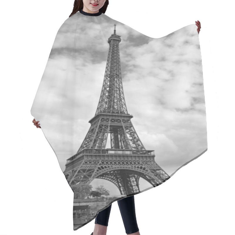 Personality  The Eiffel Tower In Paris, France Hair Cutting Cape