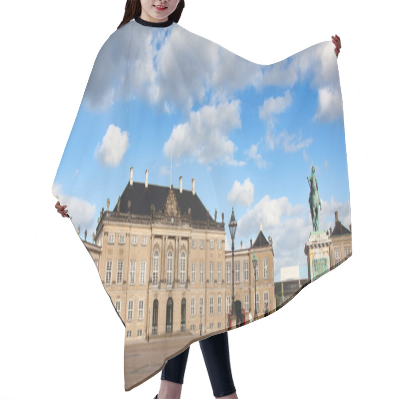 Personality  Amalienborg hair cutting cape