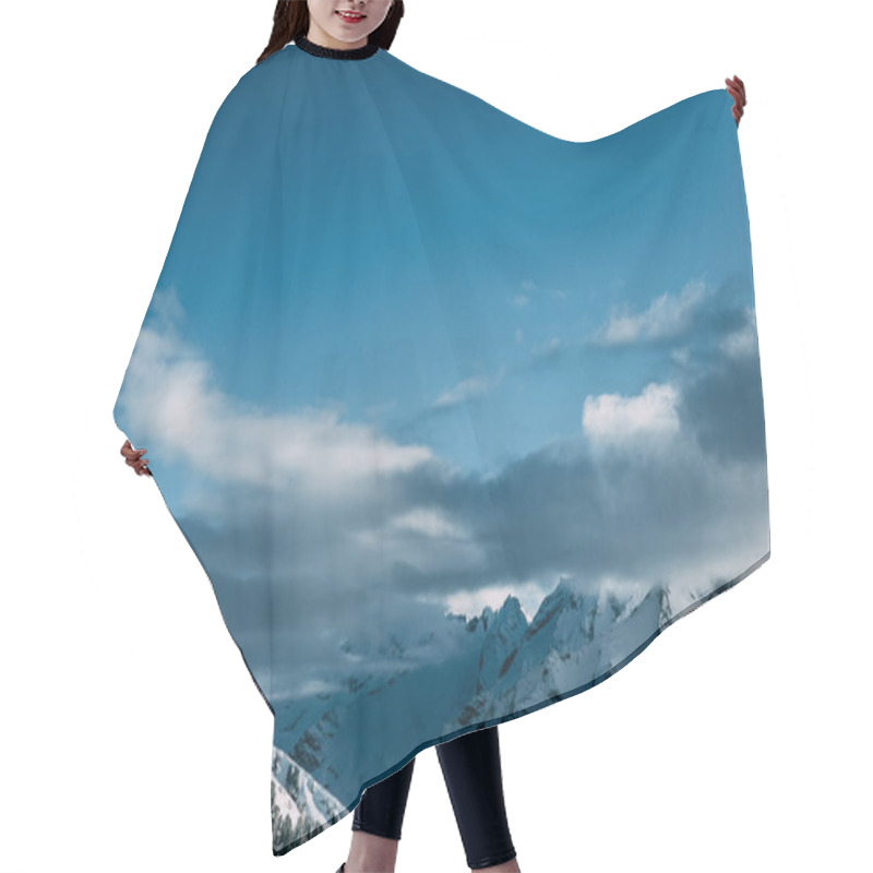 Personality  Europe Hair Cutting Cape