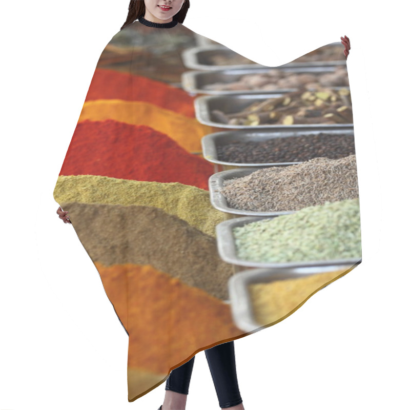 Personality  Traditional Spices Market In India Hair Cutting Cape