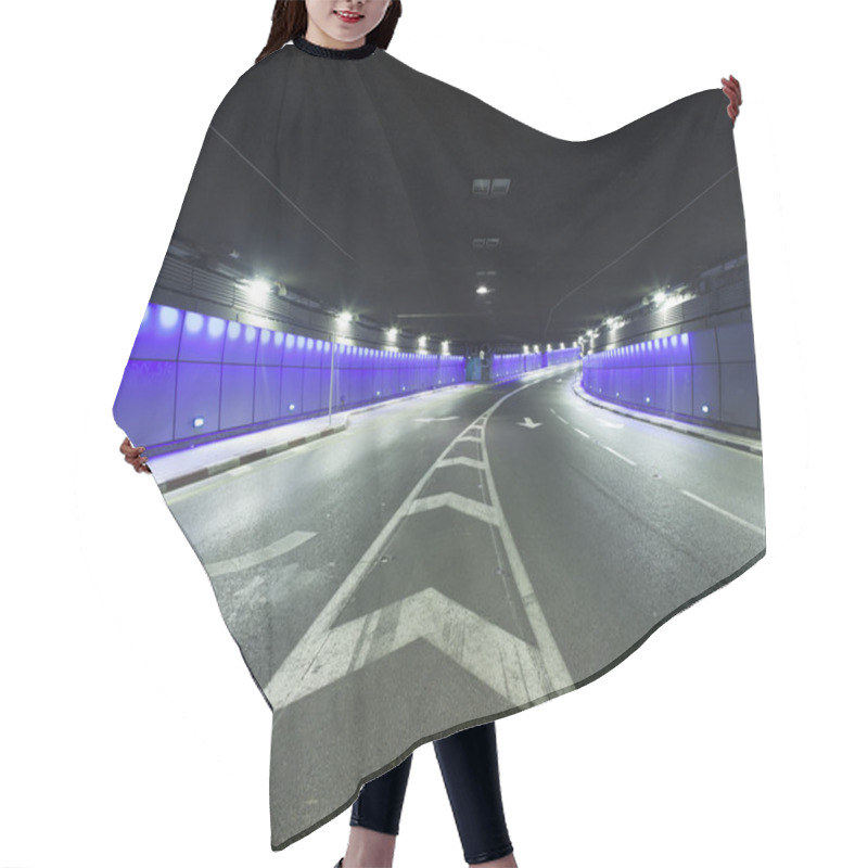 Personality  Tunnel - Urban Highway Road Tunnel Hair Cutting Cape