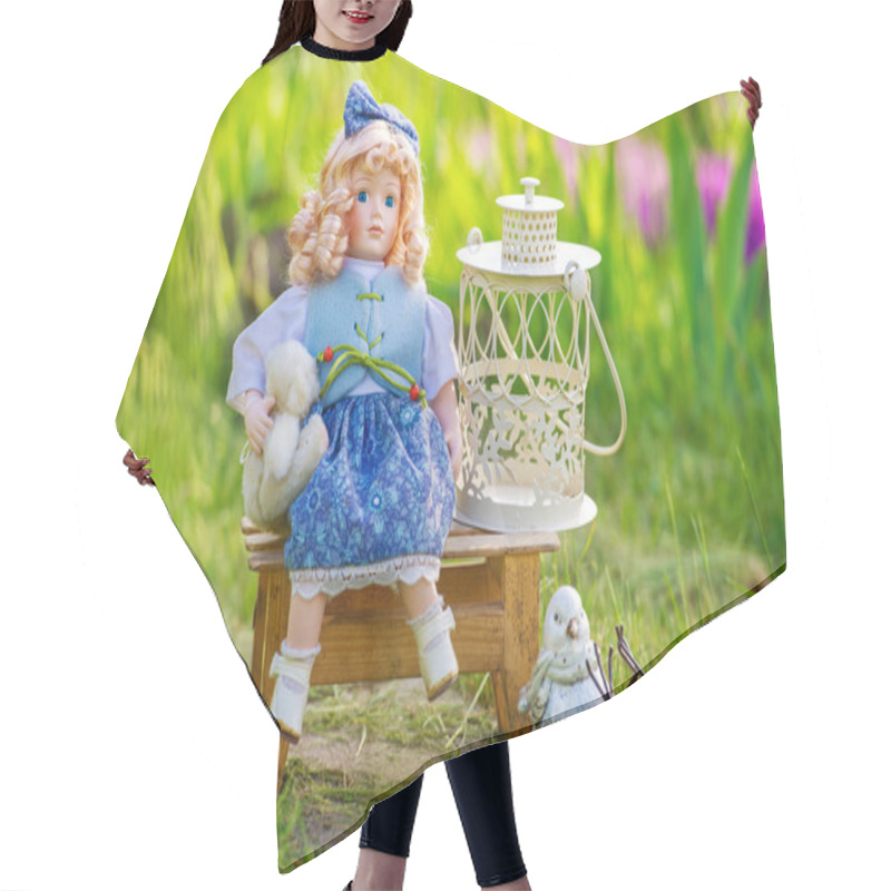 Personality  Beautiful Collectible Doll In The Garden Bloom Hair Cutting Cape