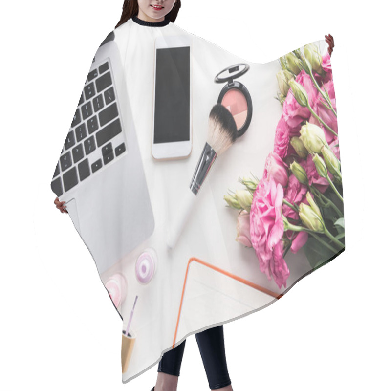 Personality  Digital Devices And Cosmetics  Hair Cutting Cape