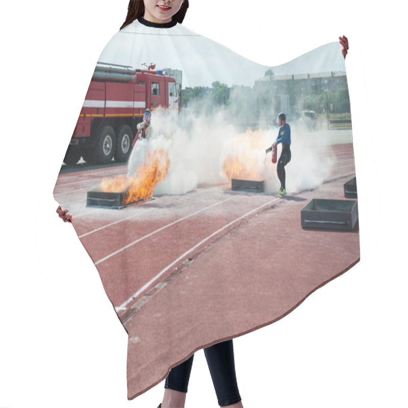 Personality  Fire Relay Race Hair Cutting Cape