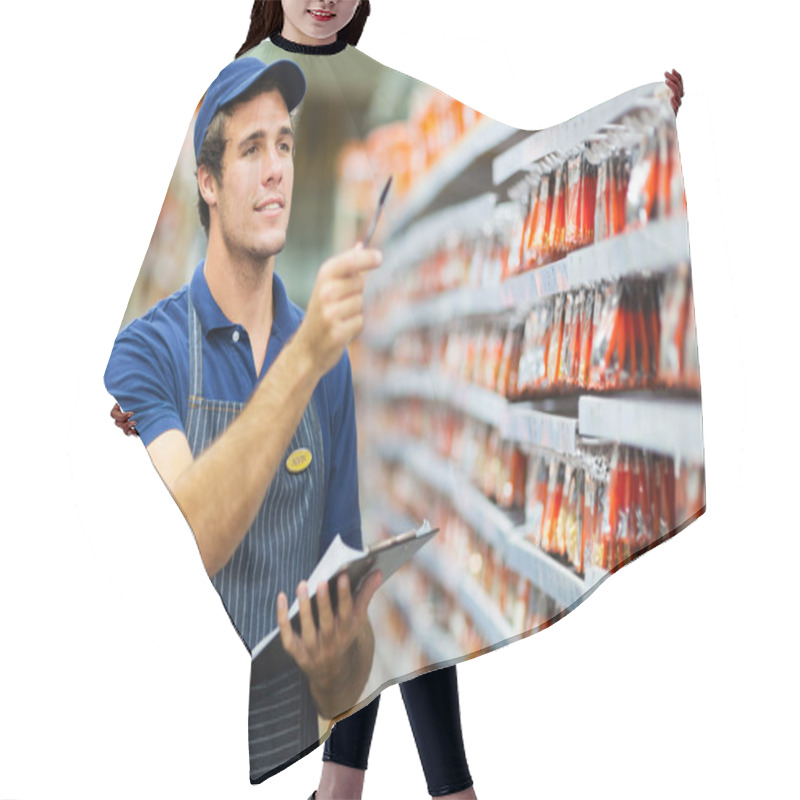 Personality  Store Worker Counting Stock Hair Cutting Cape